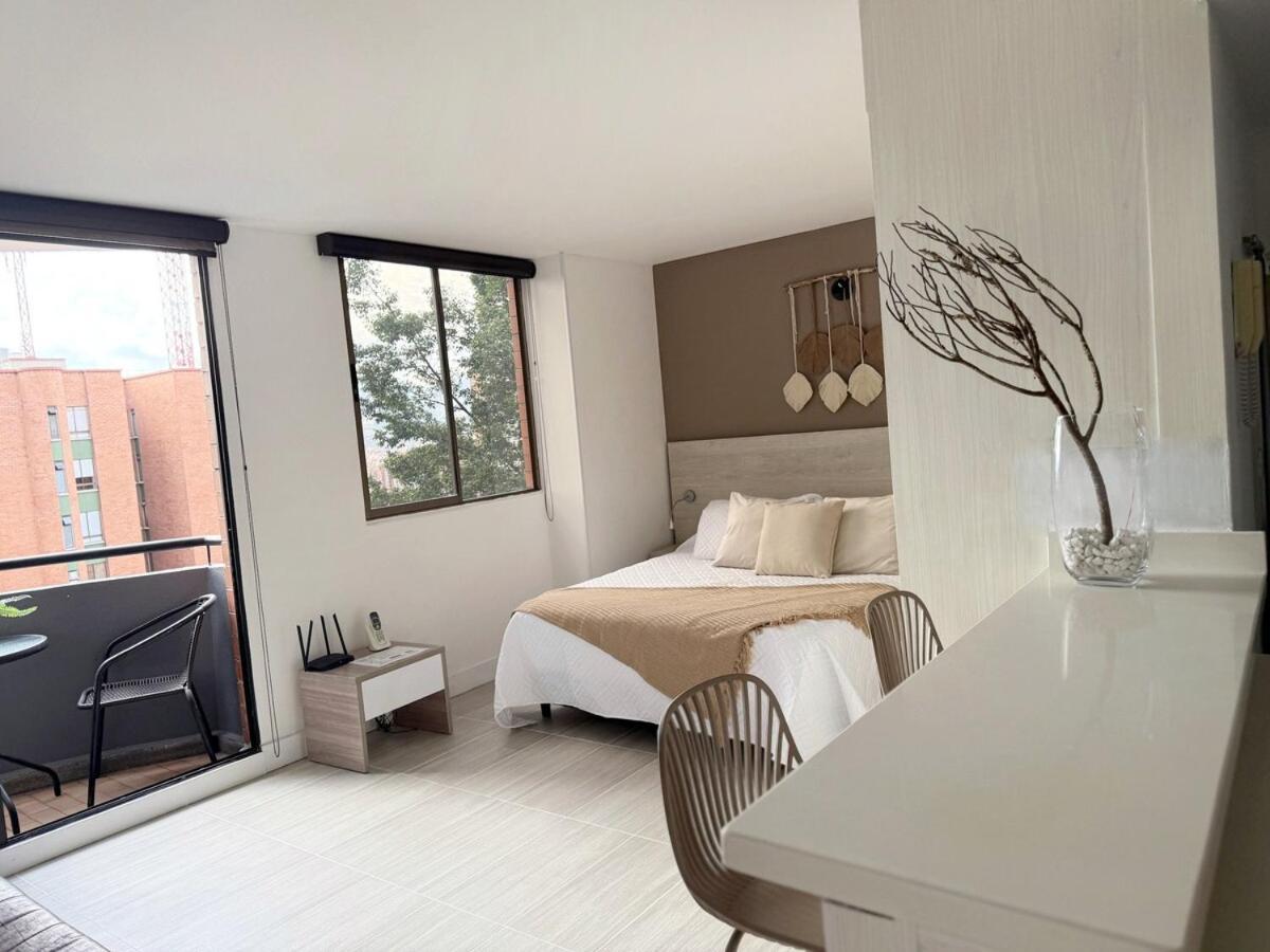 Ac, Fast Wifi 400 Mg, Quiet, Nature In El Poblado